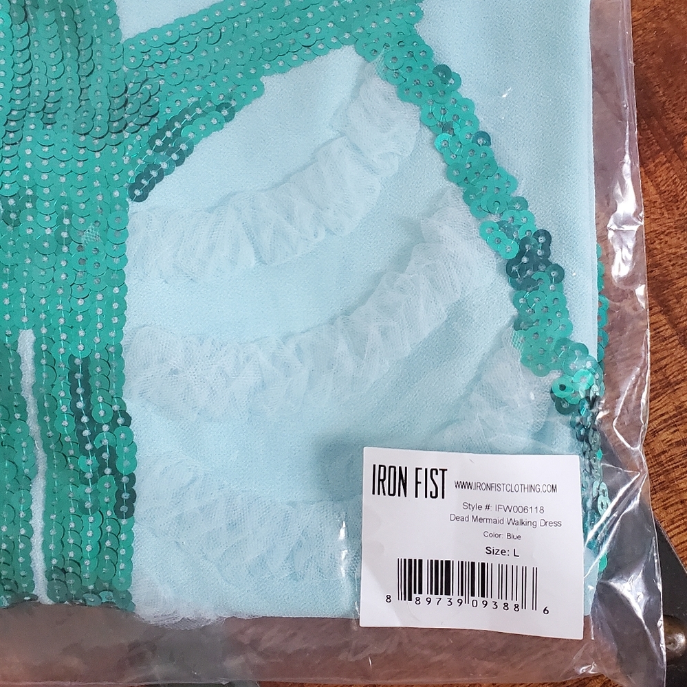 ๐ Iron Fist Dead Mermaid Walking Dress ๐ - Picture 12 of 16